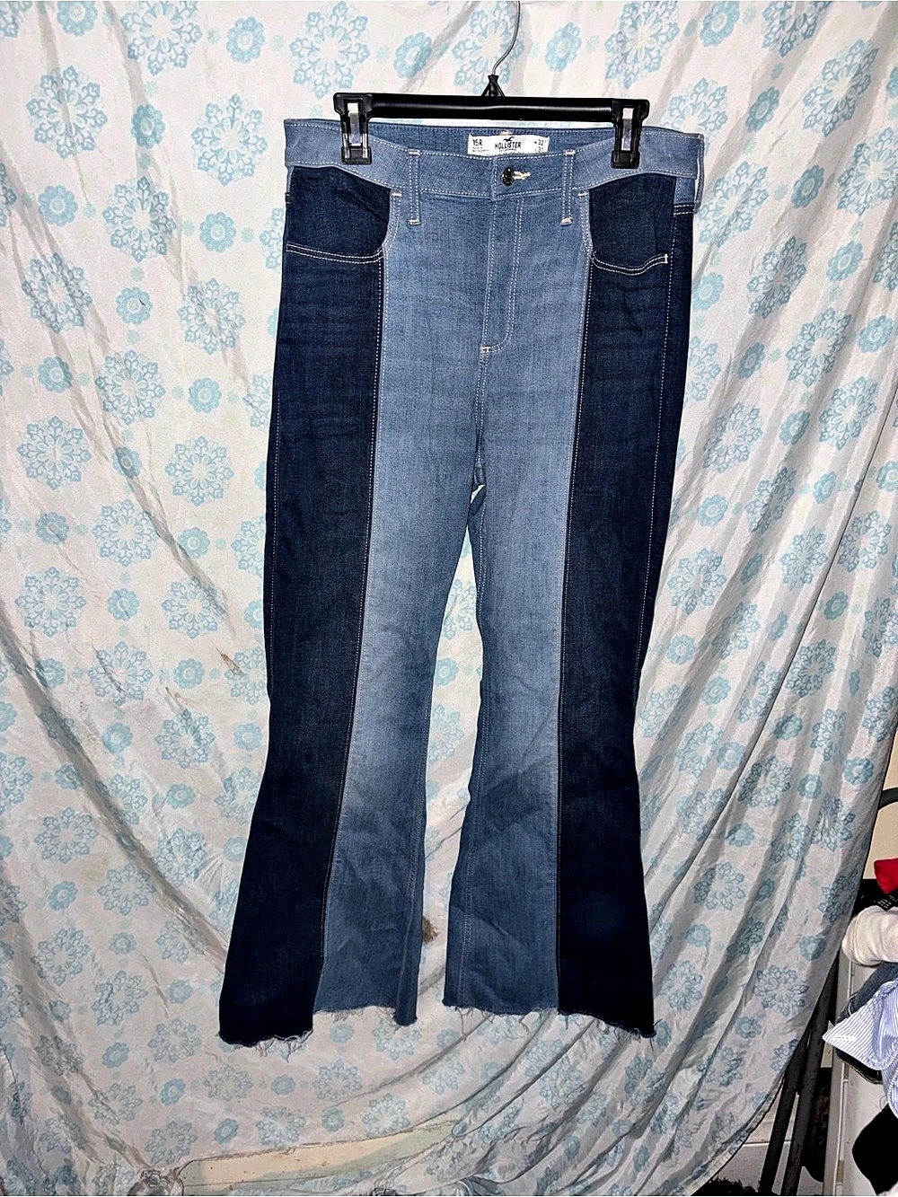 Hollister Curvy High-Rise Vintage Flare Jeans Color Block Waist 32